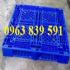 Bán pallet nhựa công nghiệp- pallet kê hàng trong kho giá cạnh tranh 0963839591